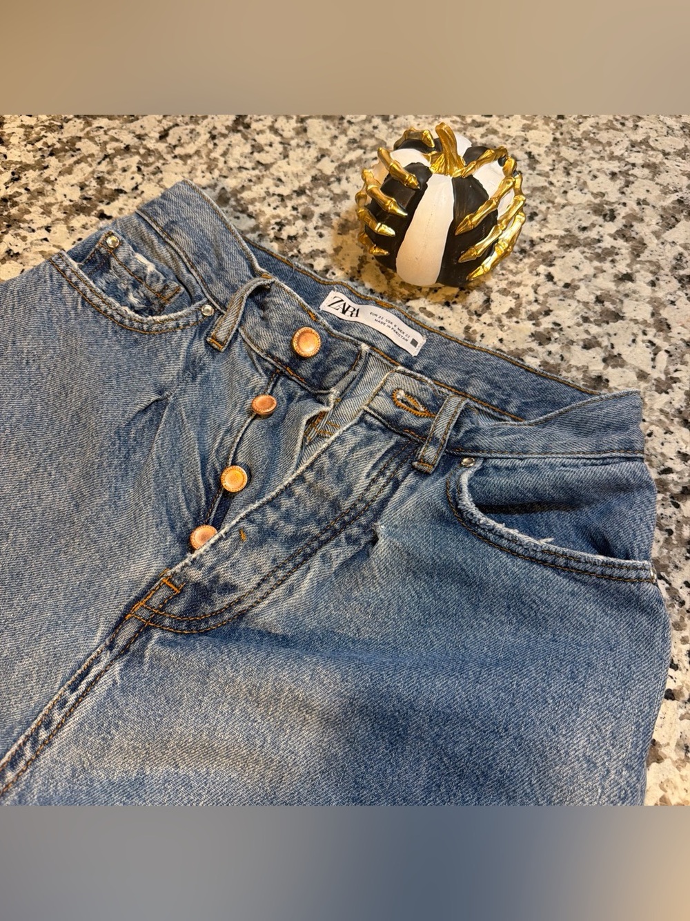 Zara Women's Blue High-Rise Button-Fly Jeans z1975